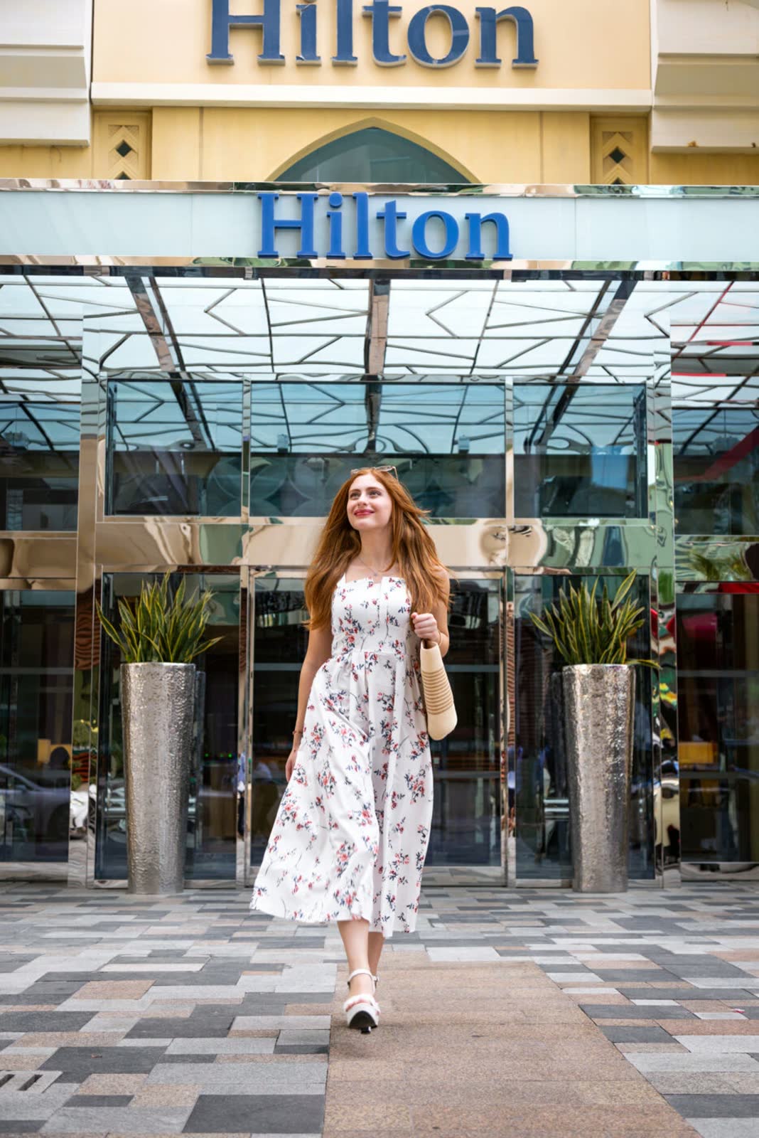 Hilton, Stills